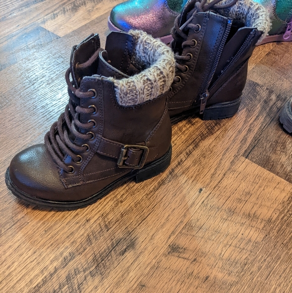 SOLD!!!! - Picture 2 of 7